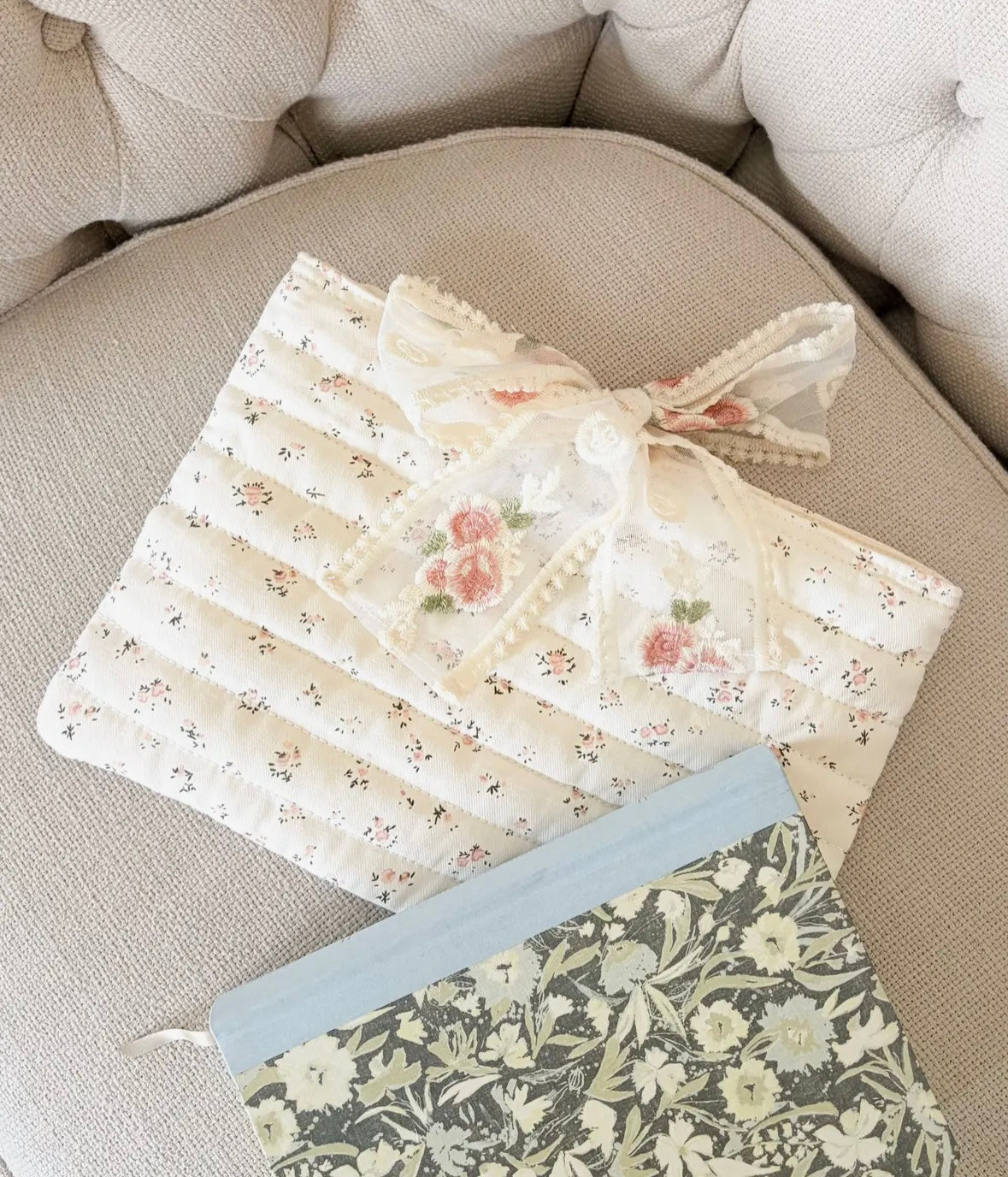 Bible - Book Sleeve/ Lace Ribbon bow